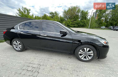 Седан Honda Accord 2015 в 