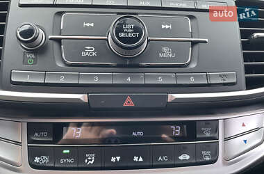 Седан Honda Accord 2015 в 
