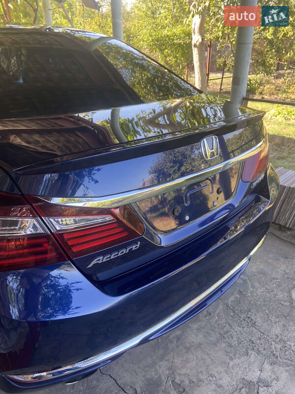 Седан Honda Accord 2017 в Запоріжжі