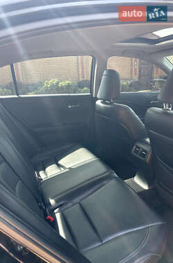 Седан Honda Accord 2013 в 
