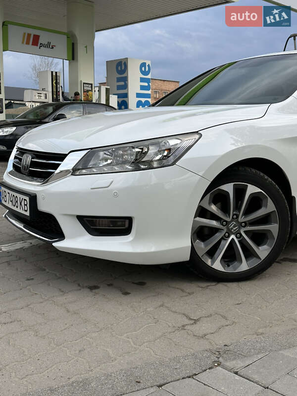Седан Honda Accord 2013 в Долині