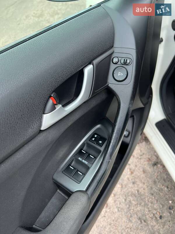 Седан Honda Accord 2011 в Кривом Роге