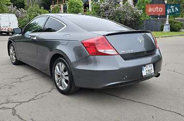 Купе Honda Accord 2012 в 