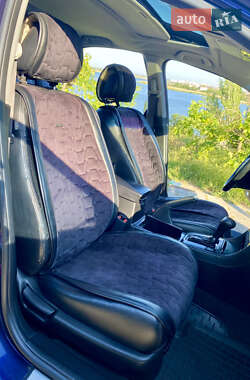 Седан Honda Accord 2004 в 