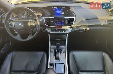 Седан Honda Accord 2014 в 