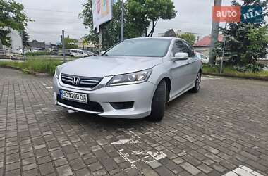 Седан Honda Accord 2015 в Львові
