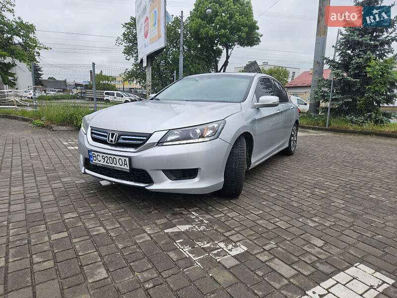 Седан Honda Accord 2015 в 