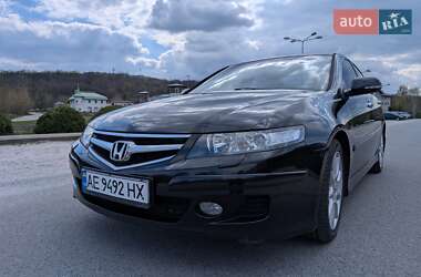 Седан Honda Accord 2006 в Днепре