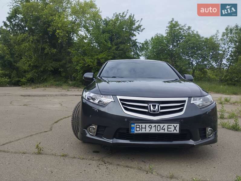 Седан Honda Accord 2012 в Первомайську