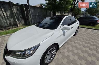 Седан Honda Accord 2013 в 