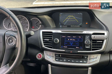 Седан Honda Accord 2014 в 