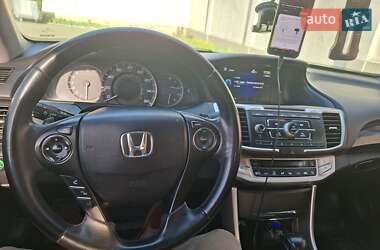 Седан Honda Accord 2014 в 