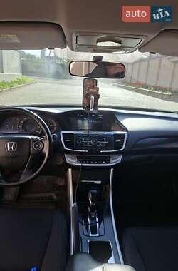 Седан Honda Accord 2014 в 