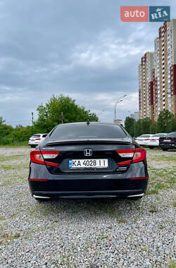 Седан Honda Accord 2022 в 