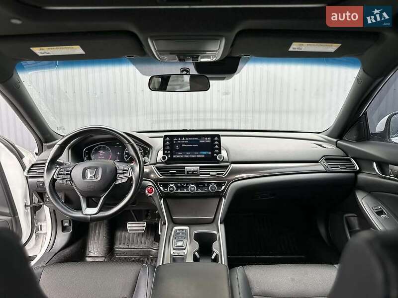 Седан Honda Accord 2018 в Львові