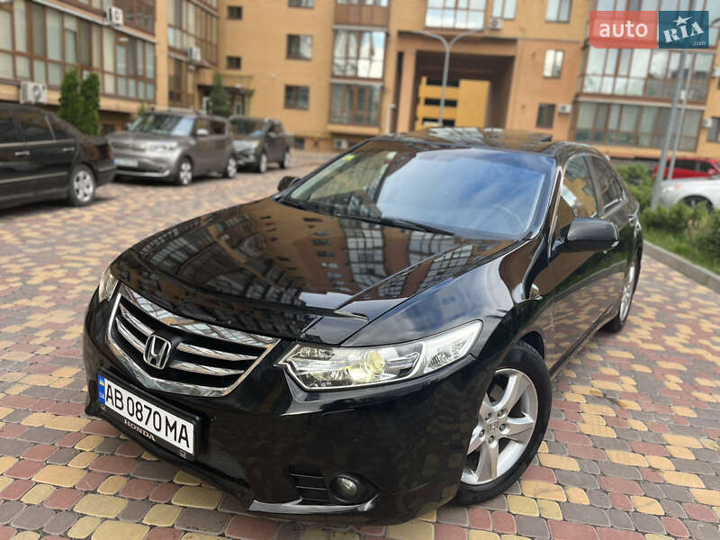 Седан Honda Accord 2012 в Виннице