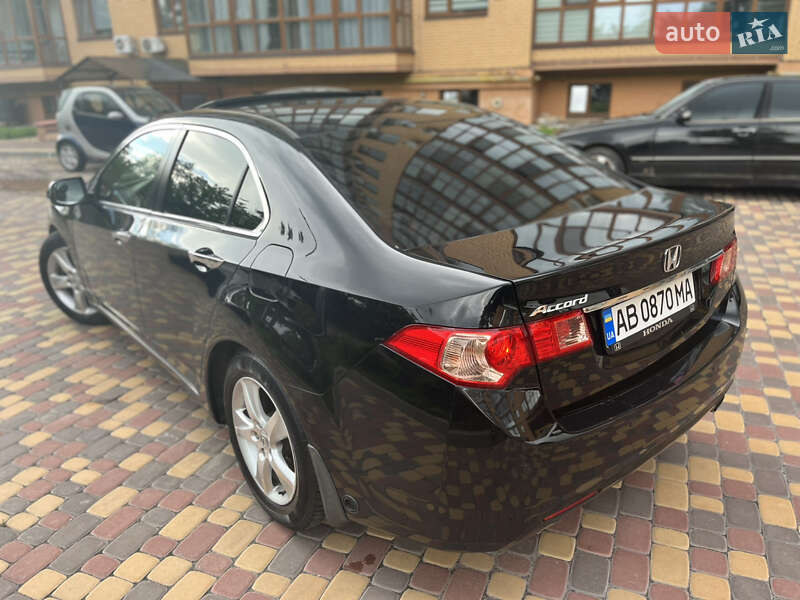 Седан Honda Accord 2012 в Виннице