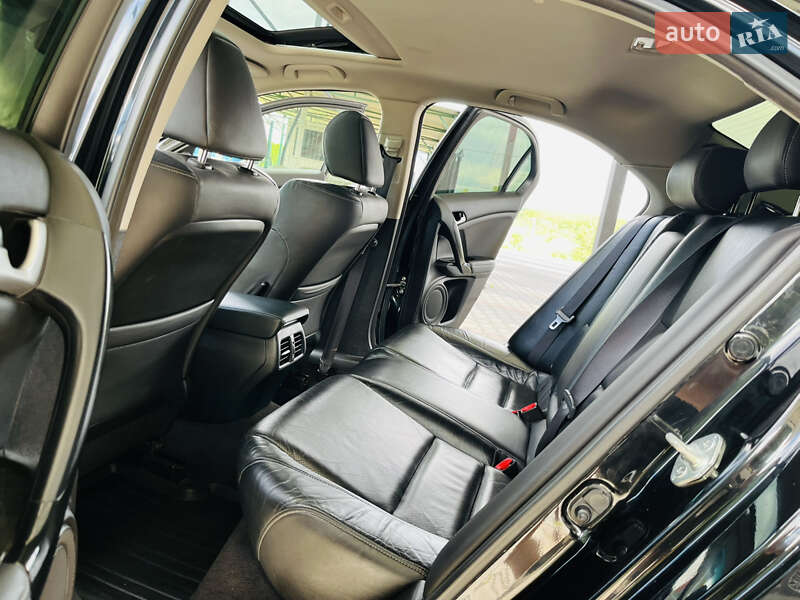 Седан Honda Accord 2012 в Виннице