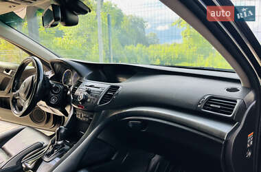 Седан Honda Accord 2012 в 