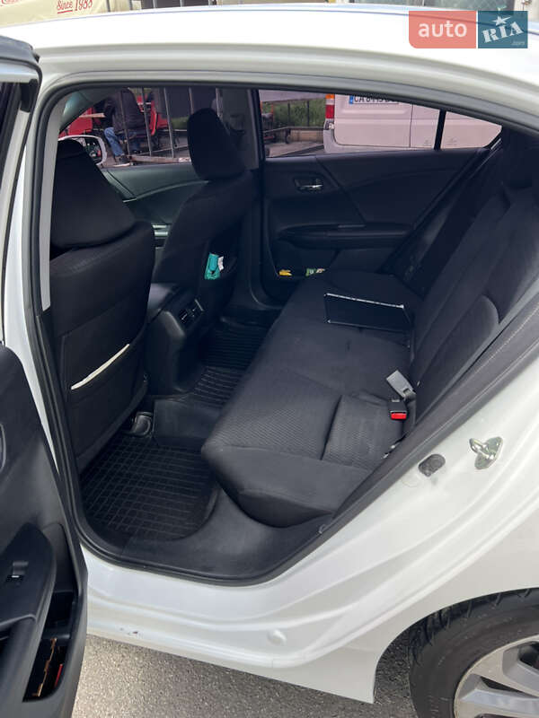 Седан Honda Accord 2013 в Києві фото 8 Седан Honda Accord 2013 в Києві