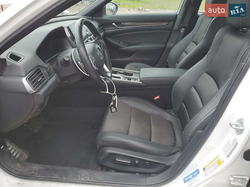 Седан Honda Accord 2022 в Киеве
