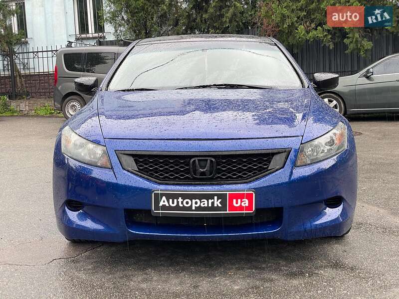 Купе Honda Accord 2008 в Киеве