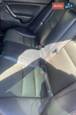 Седан Honda Accord 2006 в 