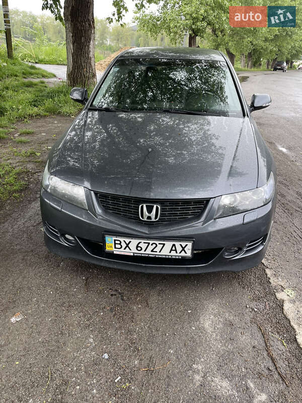 Седан Honda Accord 2006 в Полонном