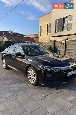 Седан Honda Accord 2018 в Києві