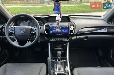 Седан Honda Accord 2017 в 