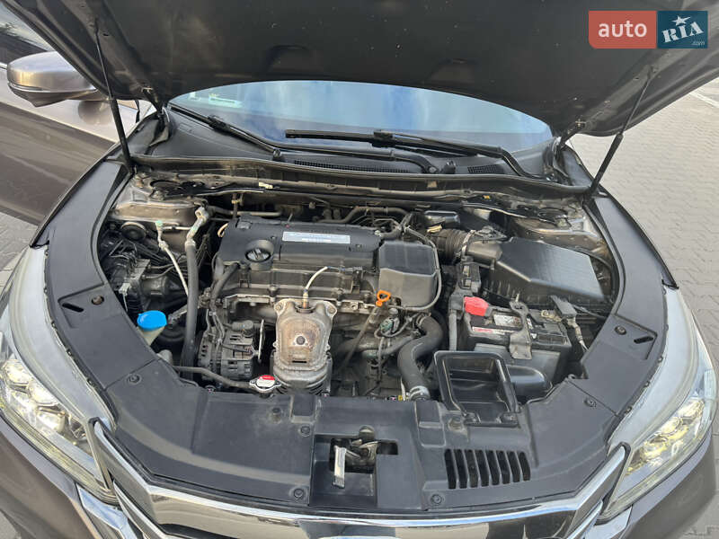Седан Honda Accord 2014 в Киеве