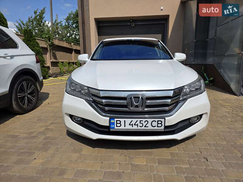 Седан Honda Accord 2014 в Полтаве