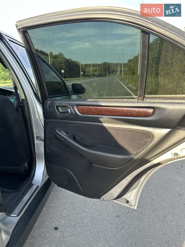 Седан Honda Accord 2001 в Хмельницком