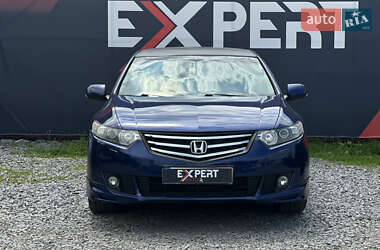 Седан Honda Accord 2010 в 