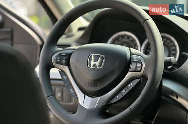 Седан Honda Accord 2010 в 