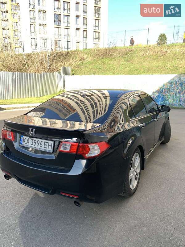 Седан Honda Accord 2008 в Киеве