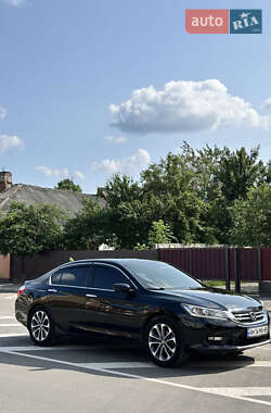 Седан Honda Accord 2014 в Радомишлі