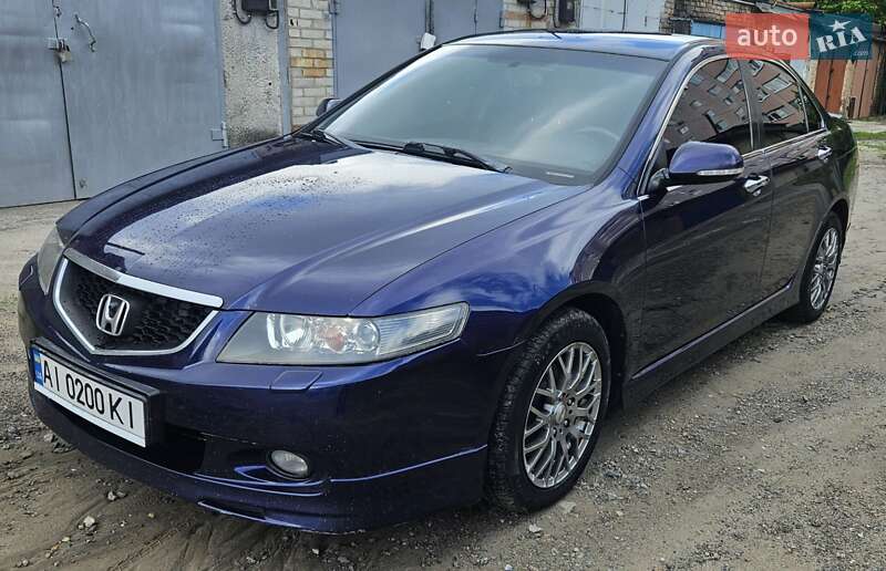 Седан Honda Accord 2004 в Буче