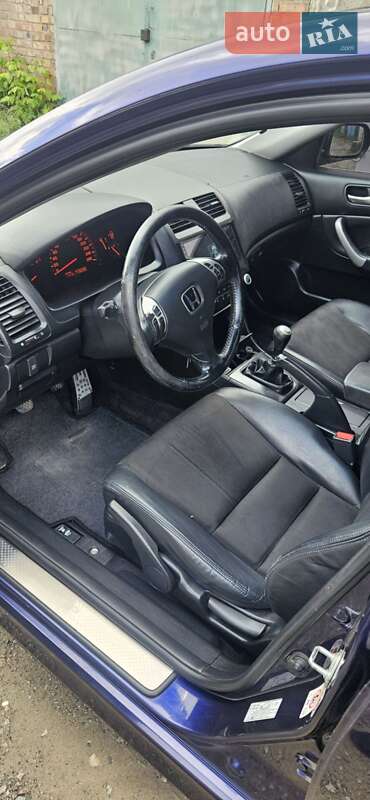 Седан Honda Accord 2004 в Буче