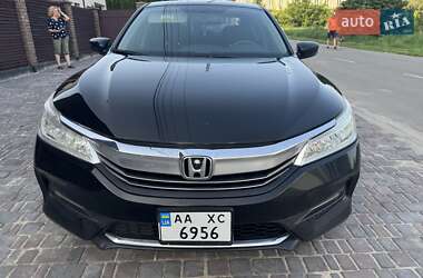 Седан Honda Accord 2017 в Киеве