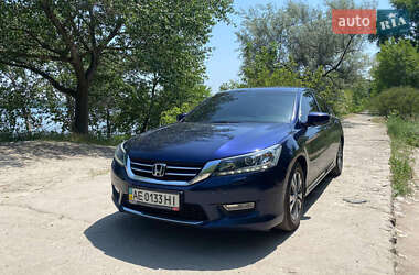 Седан Honda Accord 2013 в 