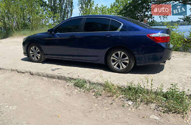Седан Honda Accord 2013 в 