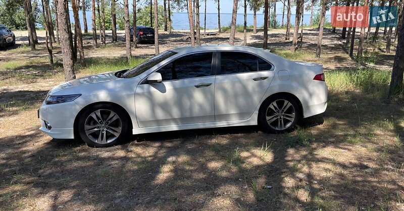 Седан Honda Accord 2011 в Киеве