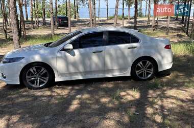 Седан Honda Accord 2011 в 