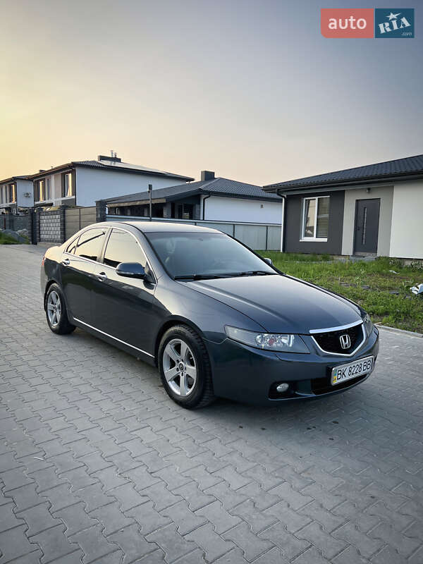 Седан Honda Accord 2003 в Ровно