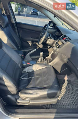 Седан Honda Accord 2006 в 
