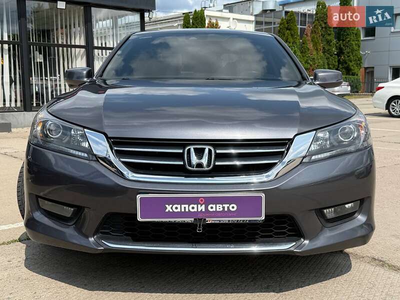 Седан Honda Accord 2015 в Киеве