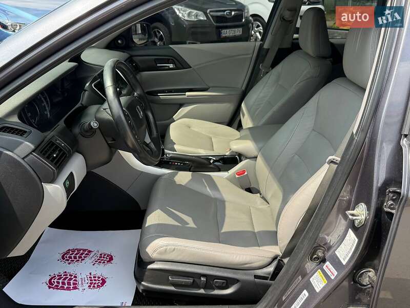 Седан Honda Accord 2015 в Киеве