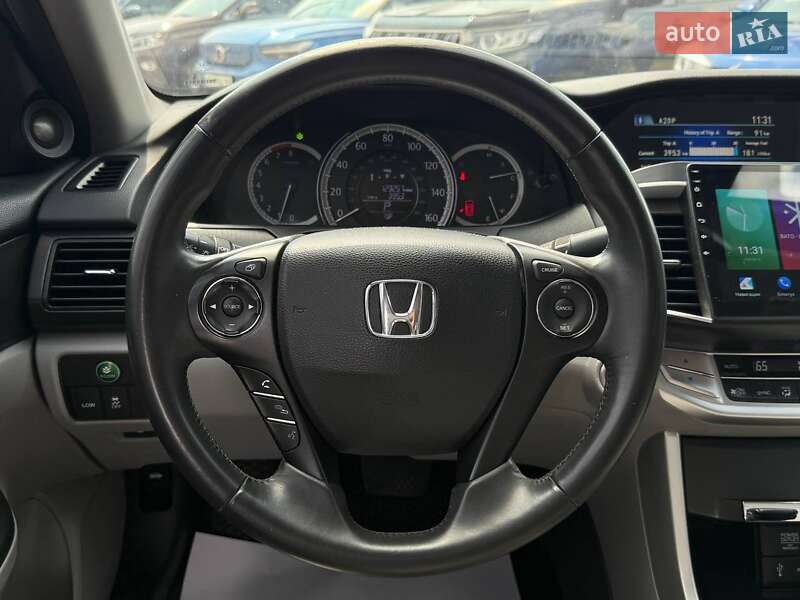 Седан Honda Accord 2015 в Киеве