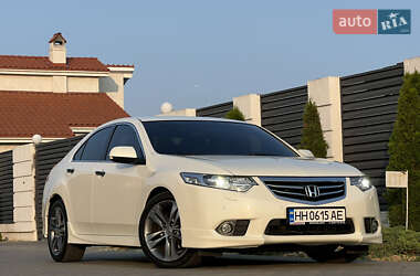 Седан Honda Accord 2011 в 